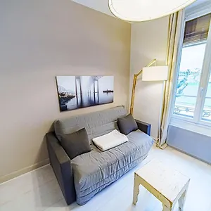 Le Petit Delore - 2 Personnes - 8 Appartement